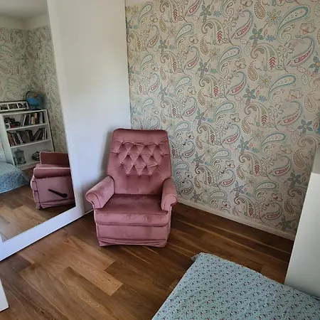 Апартаменты In Karlova Manor Summer House *